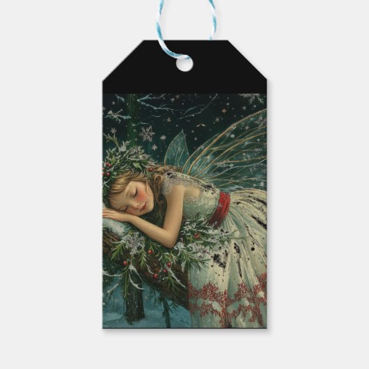 Dromerige sneeuwfee met vleugels in de winter cadeaulabel (Voorkant)