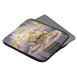 Dromerige, soft-focus scène van een weelderige, Fl Laptop Sleeve