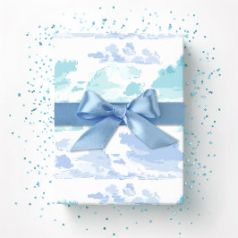 Dromerige wolkenbanden in blauw en aqua cadeaupapier