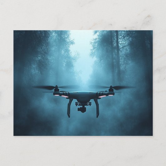 Drone dans Foggy Forest Carte postale (Devant)