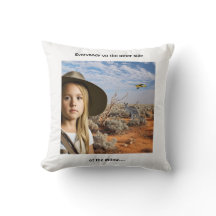 Drongo Line Katherine Clater kussen