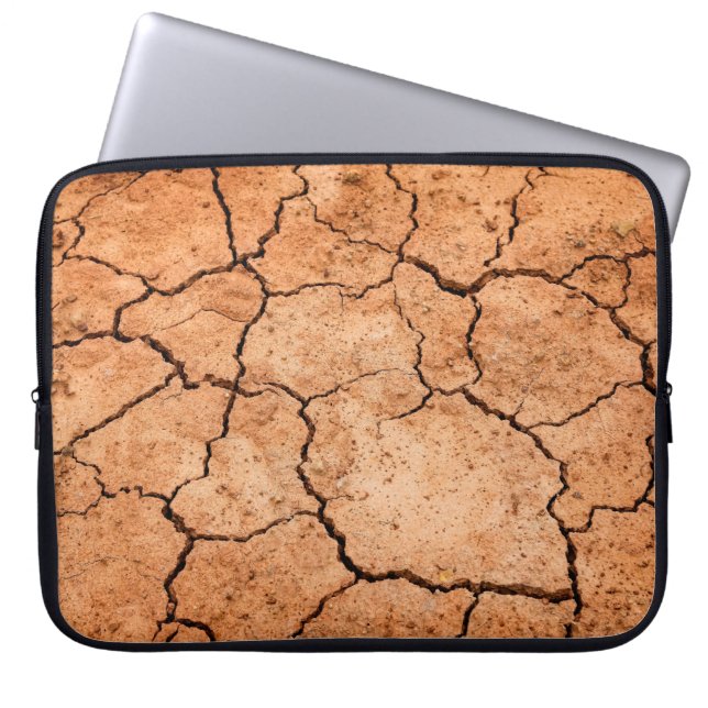 Droogte bodem op aarde laptop sleeve (Voorkant)