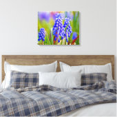 Druivenhyacinths Canvas Afdruk (Insitu (Slaapkamer))