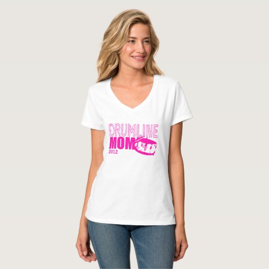 Drumline Mom Roze met Datum T-shirt (Voorkant volledig)