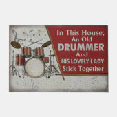Drummer en The Lovely Lady Stick Samen Funny Mat (Voorkant)