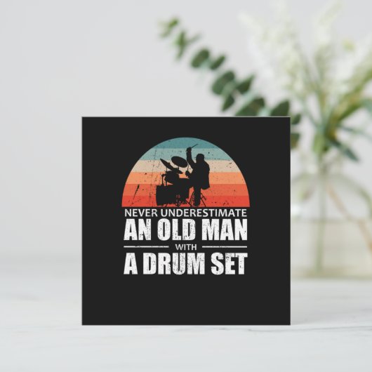Drummer onderschat nooit een oud Man met drums Kaart (Staand voorkant)