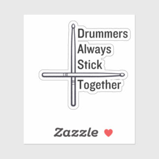 Drummers plakken samen sticker
