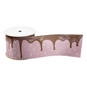 Druppelen Chocolade Icing op Polka Dots Lint