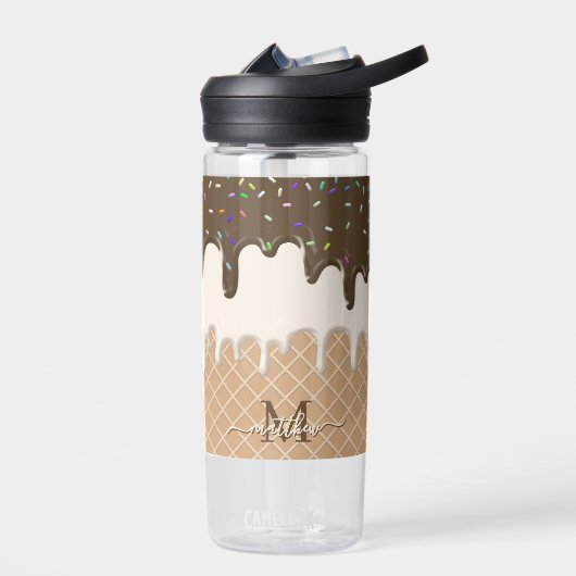 Druppelende chocolade ijs wafel kegel monogram waterfles (Links)