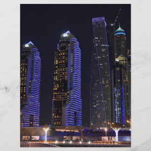 Dubai Cayan Tower 's nachts Flyer