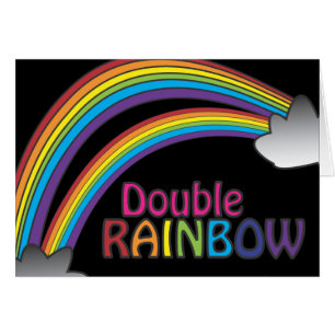 Dubbele regenboog in de lucht