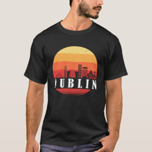 Dublin Skyline Zonsondergang in retro stijl T-shirt