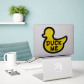 Duck me grappige decal zin sticker (Laptop op bureau)
