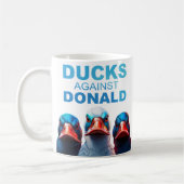 DUCKS CONTRE DONALD mug (Gauche)