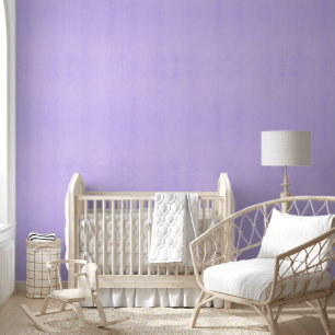 Duidelijke mauve kleur met subtiele ongelijke text behang