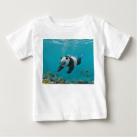 Duikende panda in koraalrif