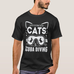 Duiker Laat Zich Leidt Afleiden Door Scuba Duiken T-shirt