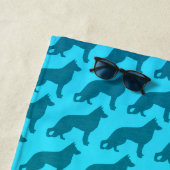 Duits Shepherd Dog Silhouettes Pattern Strandlaken (In situ)