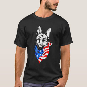 Duitse Herdershond Met Amerikaanse Vlag Gelukkig O T-shirt
