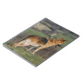 Duitse Shephard die naar beneden kijkt Notitieboek (Linkerzijde)