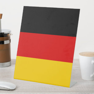 Duitse vlag reclamebord met voetstuk