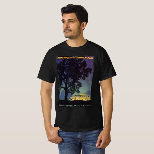 Duitsland, Gele Bus bij Nacht, Reiskunst T-shirt (Voorkant volledig)