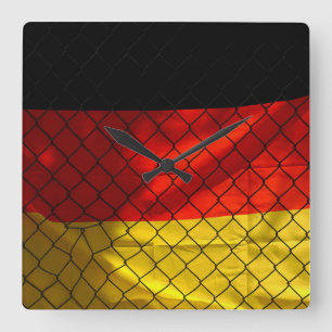 Duitsland vlag achter kettingkoppelafdekking vierkante klok
