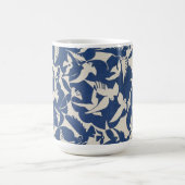 Duiven in wit en blauw vogelontwerp koffiemok (Center)
