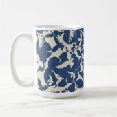 Duiven in wit en blauw vogelontwerp koffiemok (Links)