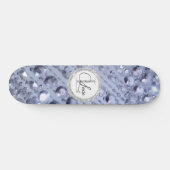 Duizelend Glittery Blue Beads Monogram Skateboard (Horizontaal)