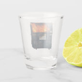 Dumpster Fire - grappige warboel Shot Glas (Achterkant)