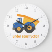 Dumptruck in aanbouw grote klok (Voorkant)