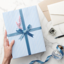 Dunne Lichtblauwe Strepen Cadeaupapier