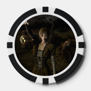 Dunne vrouw die lamp draagt poker chips