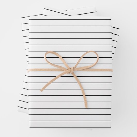 Dunne zwarte strepen op witte feestjes of kerstmis inpakpapier vel (In situ)