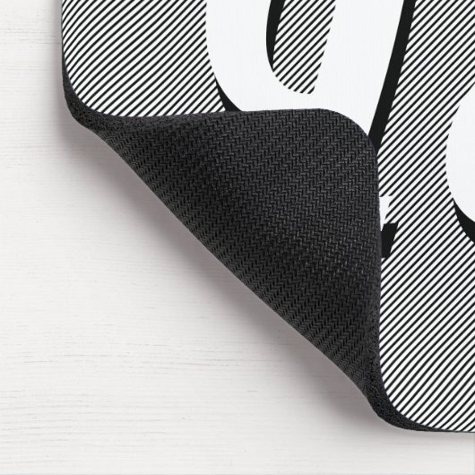 Dunne zwarte & witte strepen | Retrostyled Initial Muismat (Hoek)