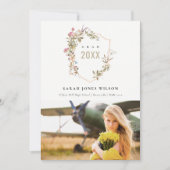 Dusky Blush Pink Wildflower Crest Foto Afstuderen Aankondiging (Voorkant)