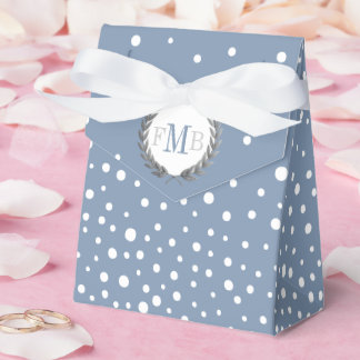 Dusty blue and white polka dot pattern wedding fav bedankdoosjes