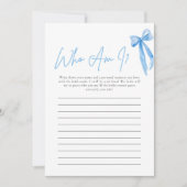 Dusty Blue Bow Qui Suis-Je Carte De Jeu Fête des m (Devant)