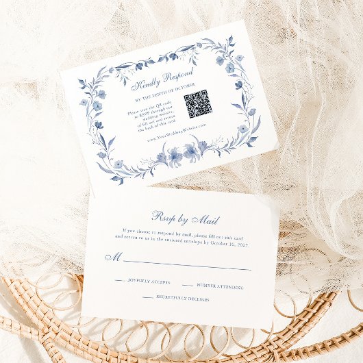 Dusty Blue Chinoiserie | Traditionele en QR-code RSVP Kaartje