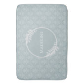 Dusty Blue Elegant Damask, gepersonaliseerd Badmat (Voorkant Verticaal)