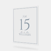 Dusty Blue Elegant Script Mariage Numéro de table (Angle)