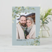Dusty Blue Eucalyptus Weduwfoto Save the Date (Staand voorkant)