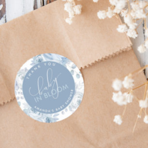 Dusty Blue Floral Baby in Bloom Baby shower Ronde Sticker