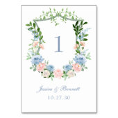 Dusty Blue Floral Crest Mariage Numéro de table (Dos)