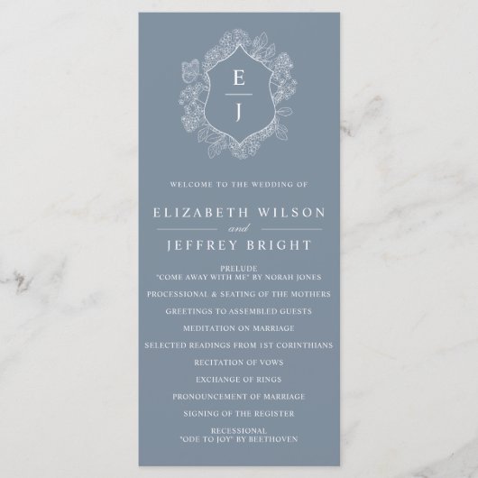 Dusty Blue Floral Crest Monogram Bruiloft Programma (Voorkant)