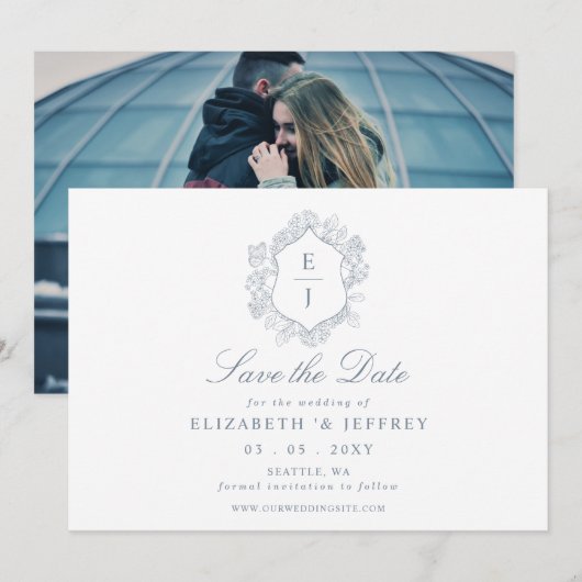 Dusty Blue Floral Crest Monogram Foto Save The Date (Voorkant / Achterkant)