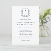 Dusty Blue Floral Crest Monogram Wedding QR Code Kaart (Staand voorkant)