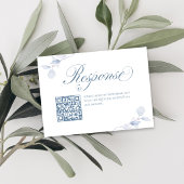 Dusty Blue Floral QR Code Wedding RSVP Kaartje