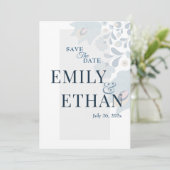 Dusty Blue Floral Save the Date (Debout devant)